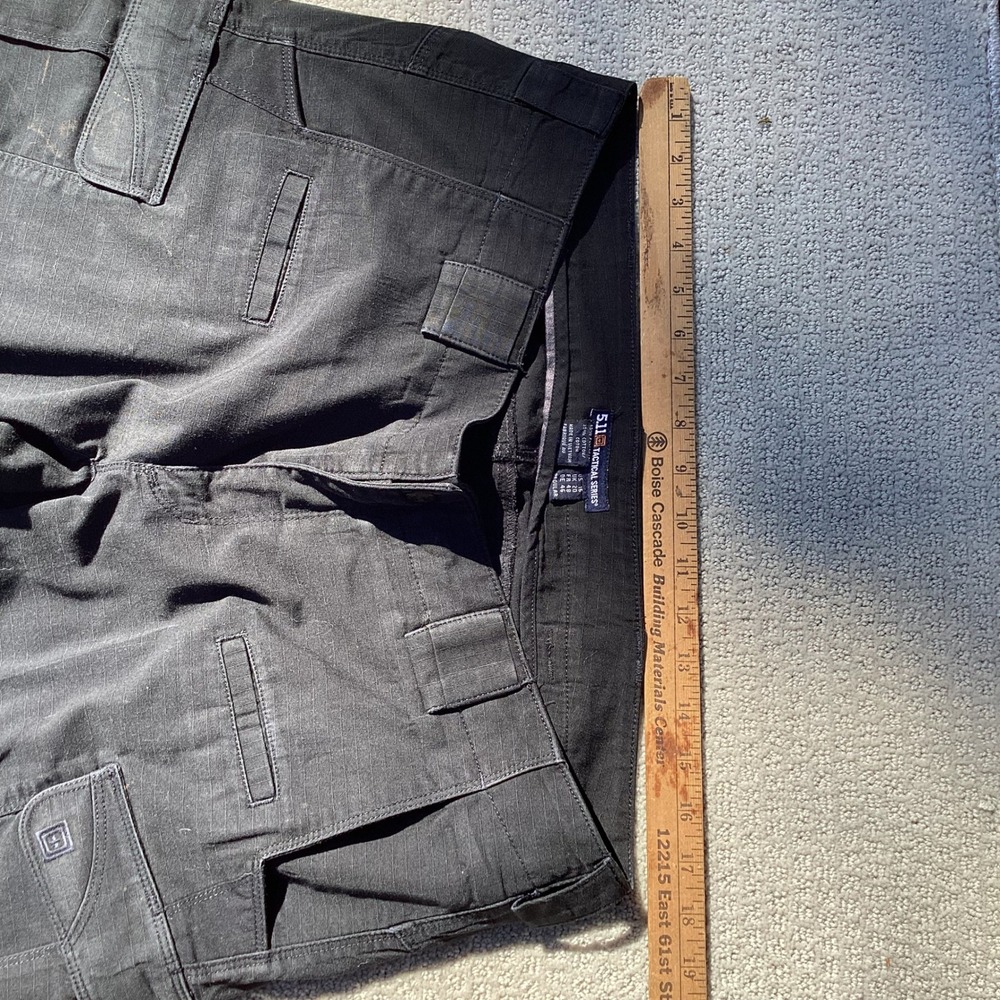 5.11 Tactical Series Black Cargo Pants US 16 Regular Work Hiking Outdoor - Picture 7 of 9